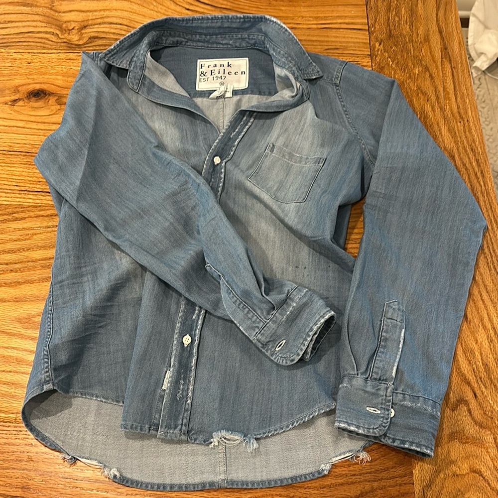Frank and Eileen denim button down